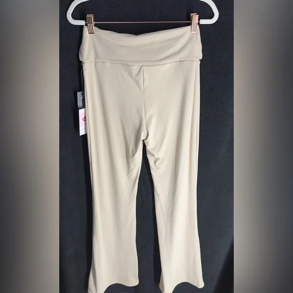 Cream fold over flared leggings - Picture 6 of 6